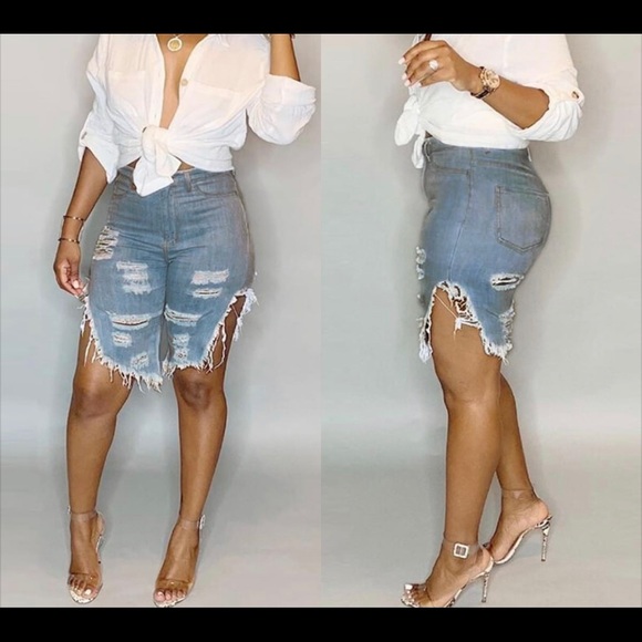 Clothes - Picture 2 of 4